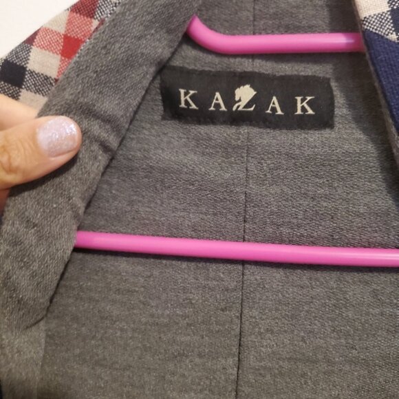 Kazak wool designed scarf - Picture 6 of 9